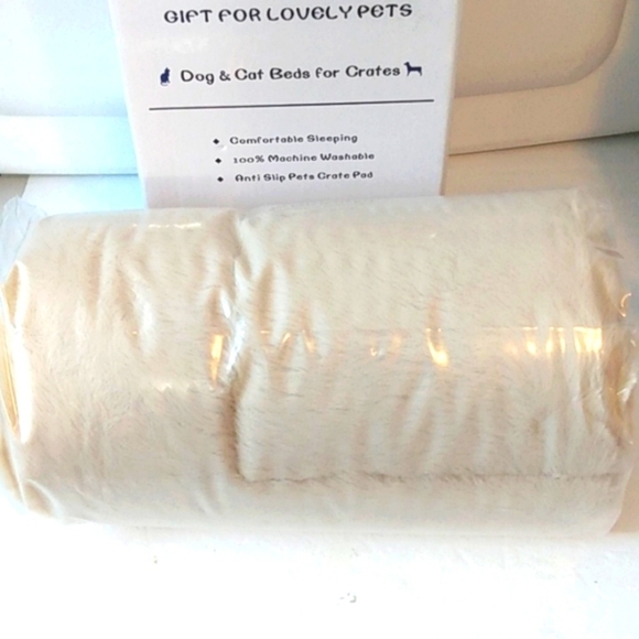 PETSGO PLUSH DOG OR CAT ANTI-SLIP KENNEL PAD CRATE BED - Picture 4 of 5